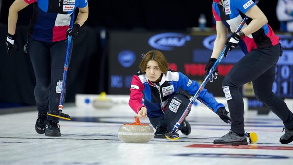 yoshimura-abe-win-hokkaido-bank-curling-classic.Click to read full article.