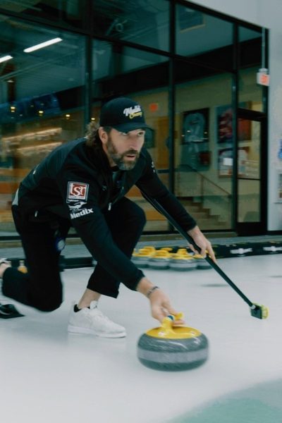 jared-allen-on-how-a-bet-turned-into-a-curling-obsession.Click to read full article.