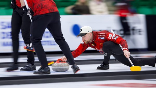 eight-ends-schwaller-on-track-to-take-no-1-ranking.Click to read full article.