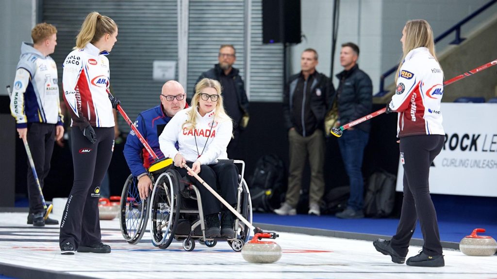GSOC stars team up with wheelchair curlers